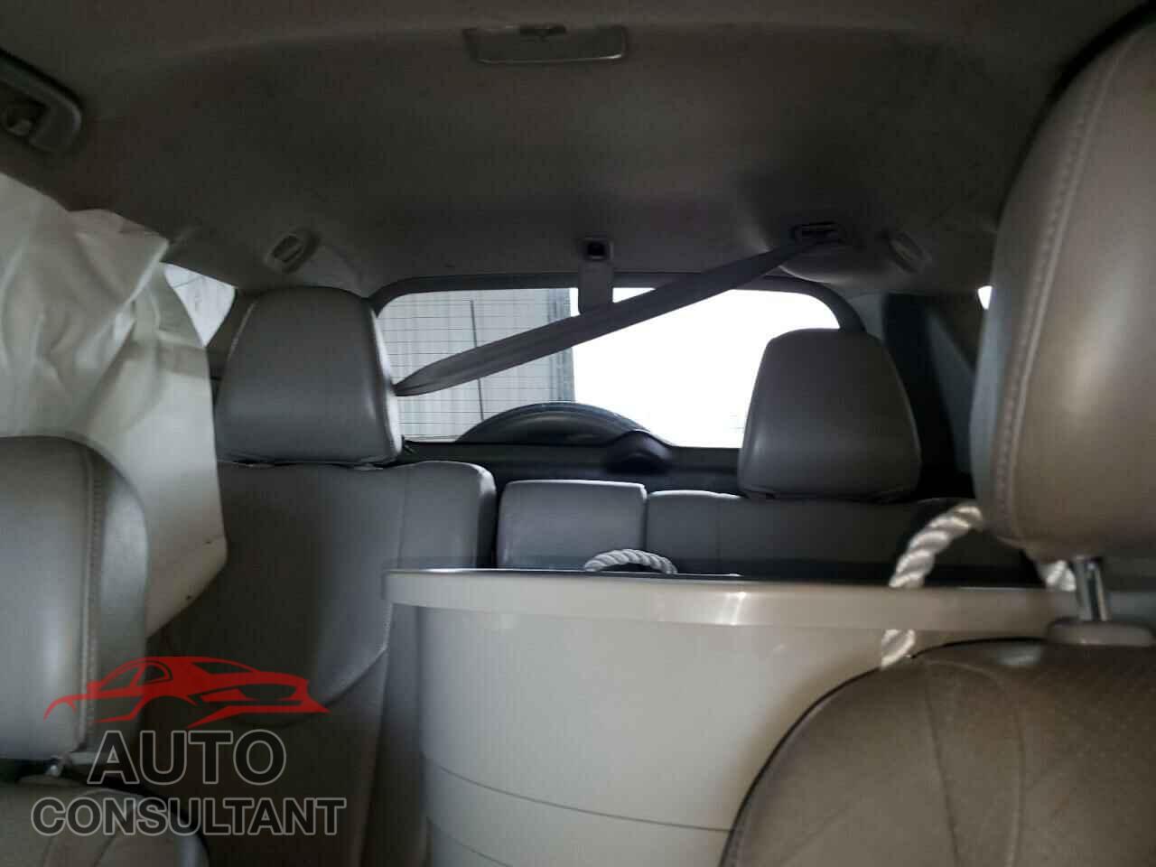 TOYOTA RAV4 2012 - 2T3DF4DV2CW215537