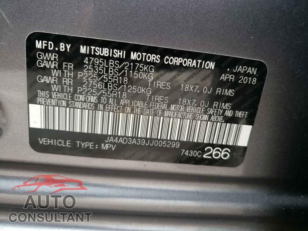 MITSUBISHI OUTLANDER 2018 - JA4AD3A39JJ005299