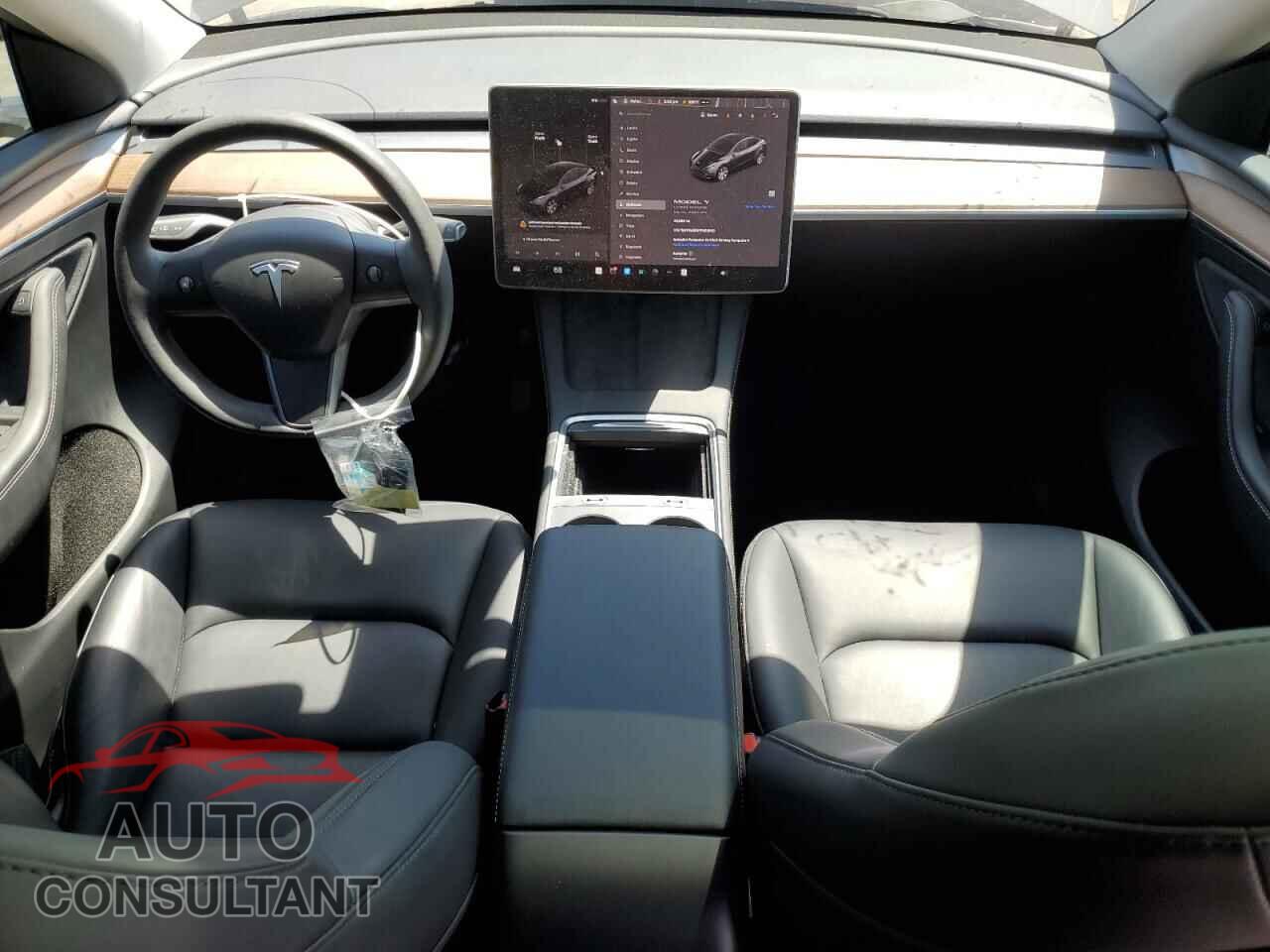 TESLA MODEL Y 2023 - 7SAYGAEEXPF902503