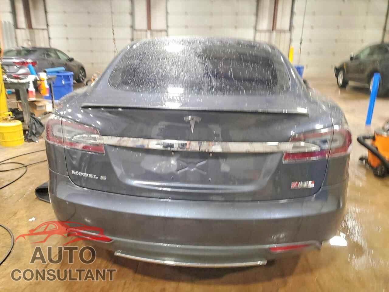 TESLA MODEL S 2014 - 5YJSA1H25EFP63142