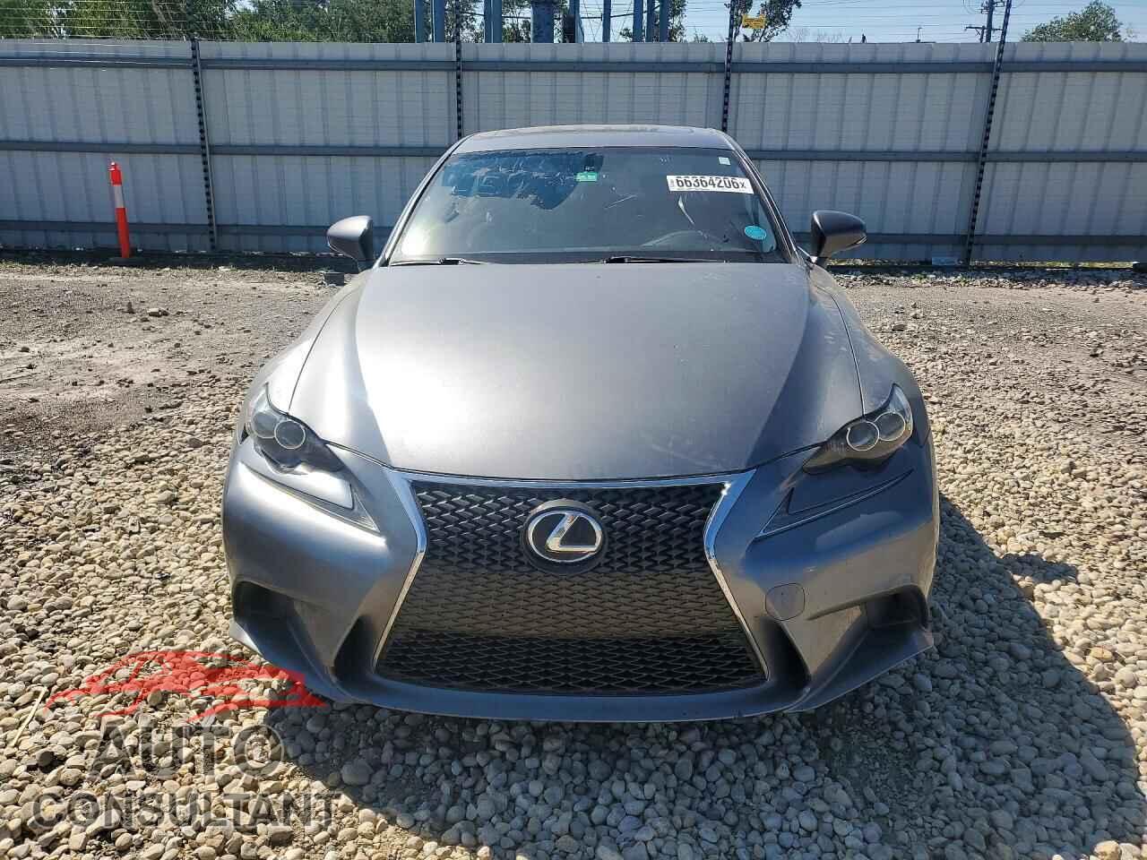 LEXUS IS 2015 - JTHBF1D27F5071943
