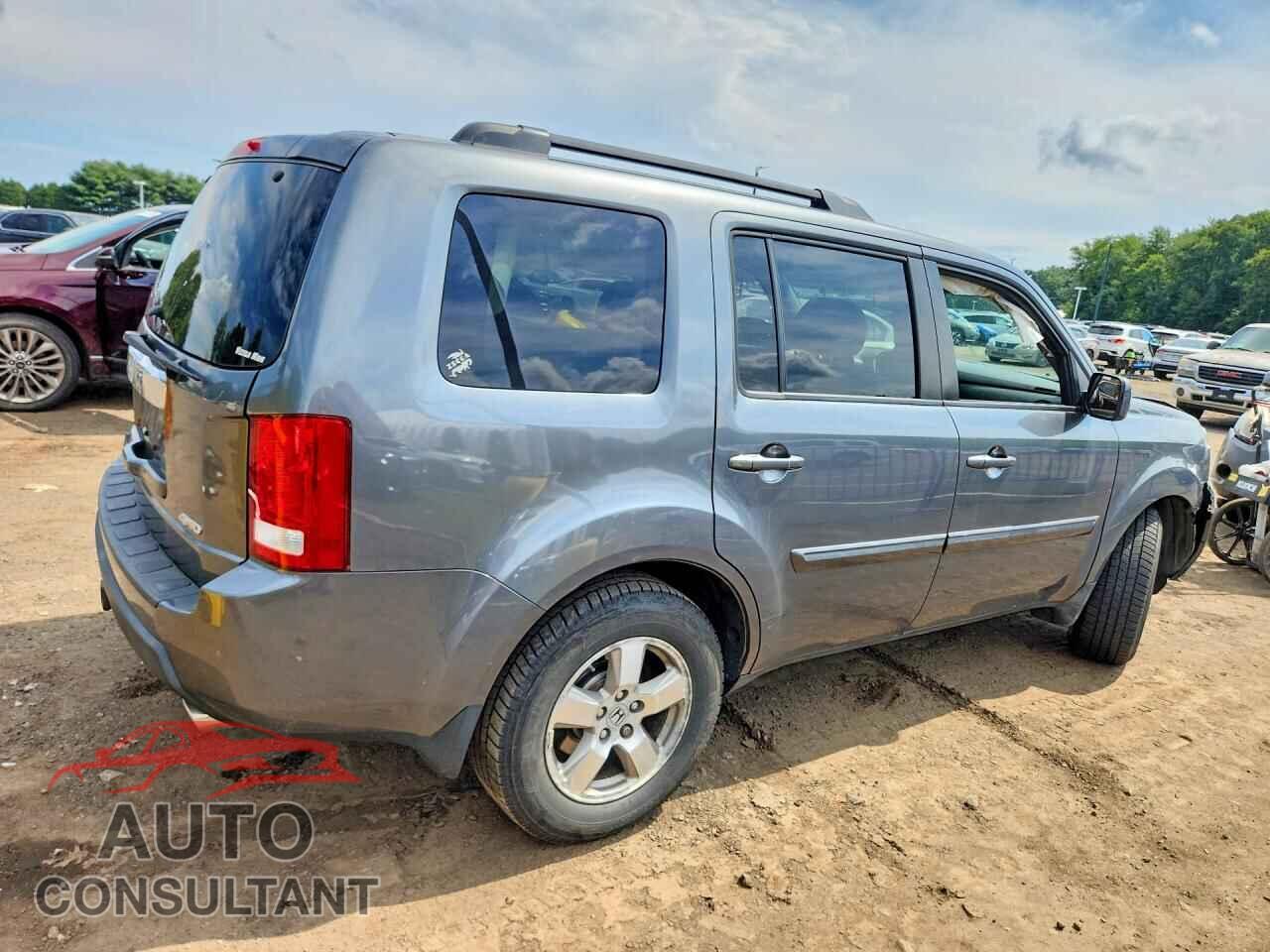 HONDA PILOT 2011 - 5FNYF4H53BB104866