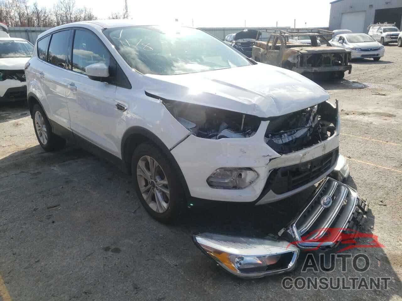 FORD ESCAPE 2017 - 1FMCU9GD8HUC39178