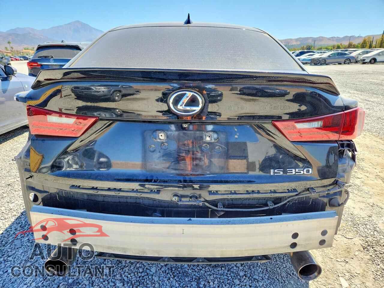 LEXUS IS 2014 - JTHBE1D28E5002454