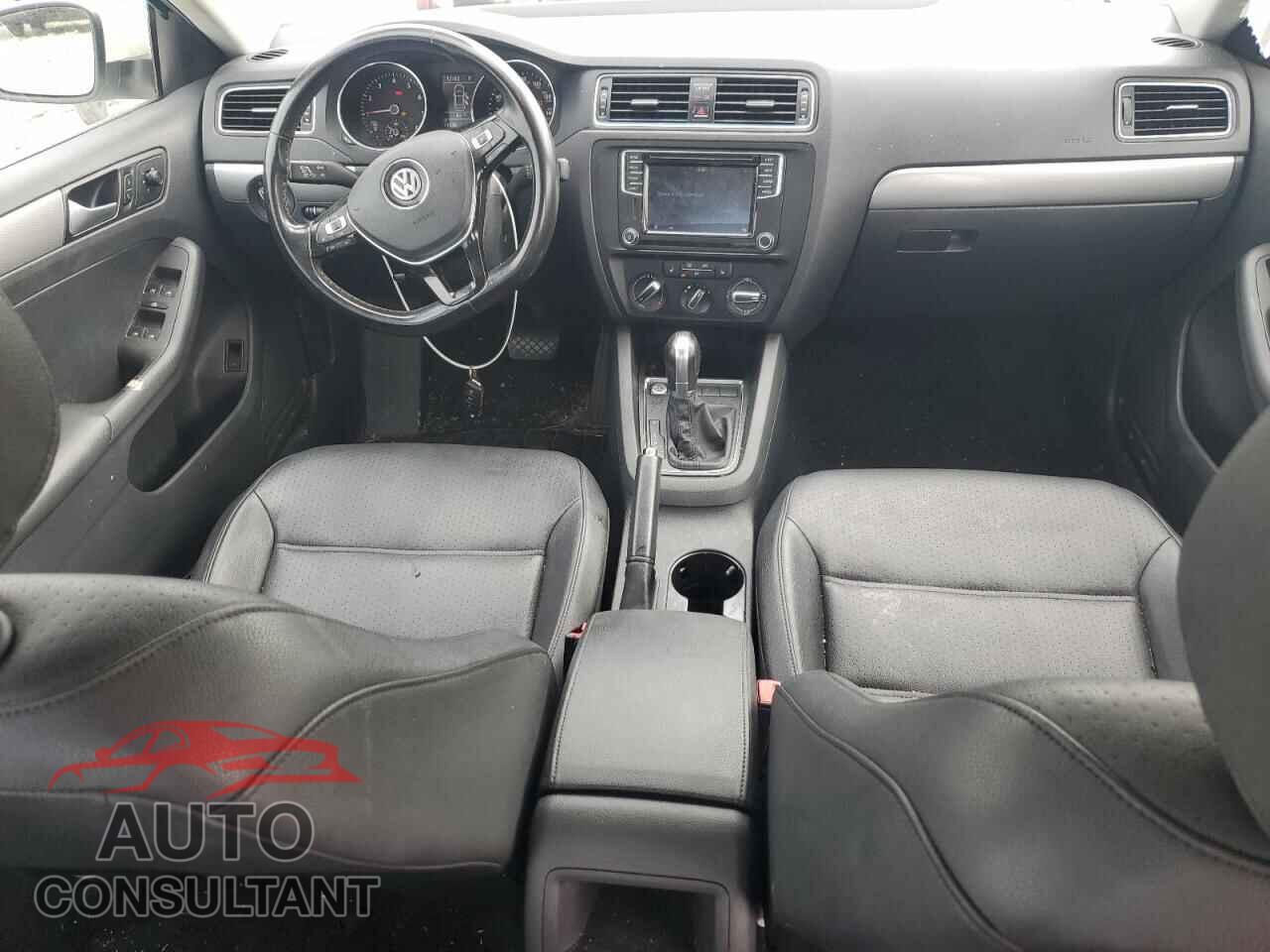 VOLKSWAGEN JETTA 2017 - 3VWDB7AJ0HM414591