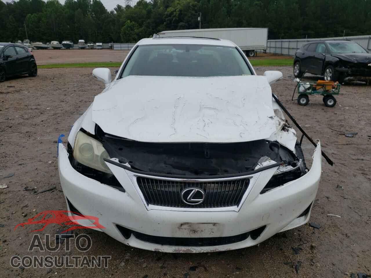 LEXUS IS 2011 - JTHBF5C2XB5144449