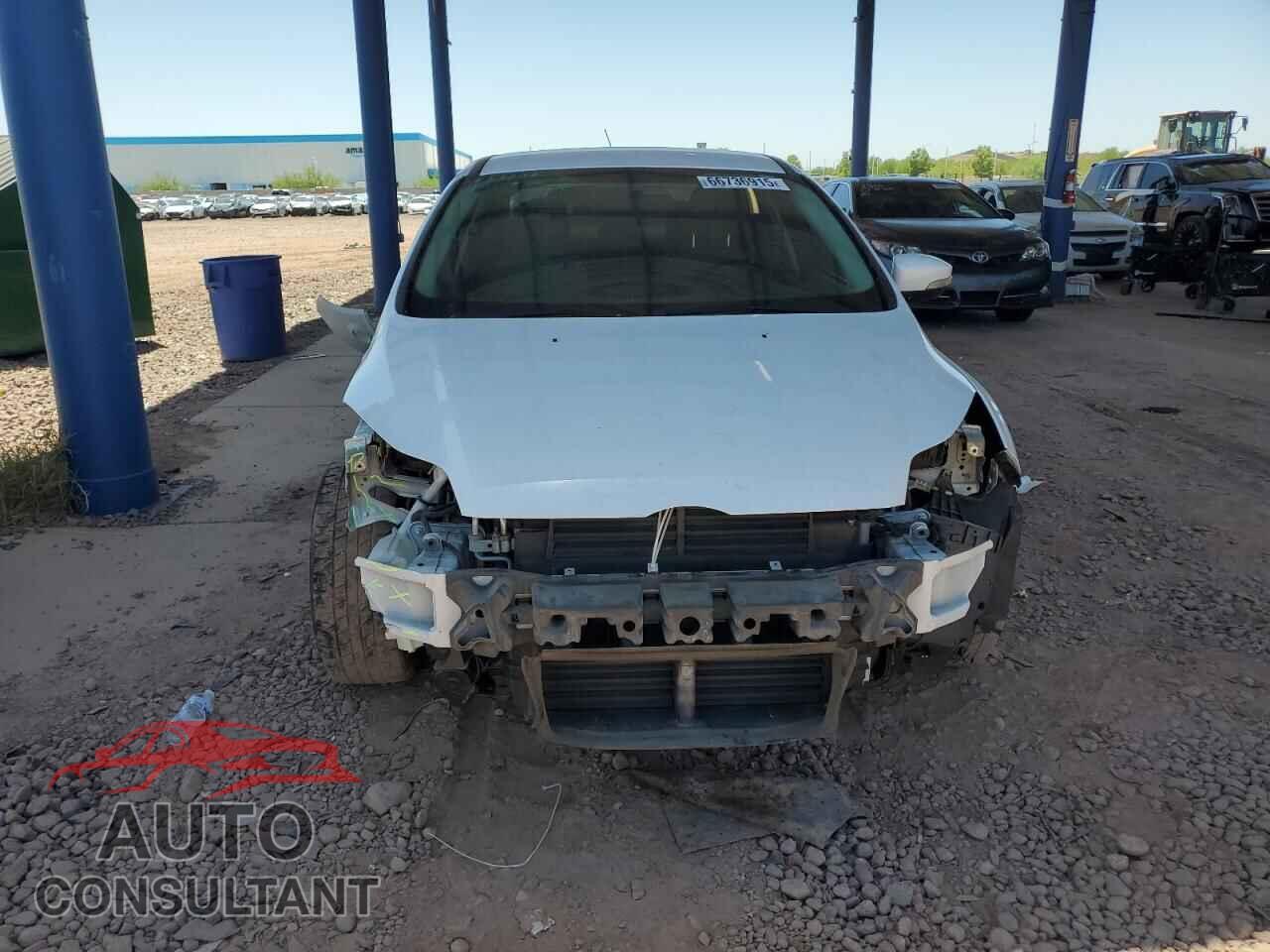 FORD FOCUS 2014 - 1FADP3F27EL374611