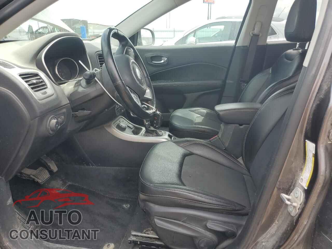 JEEP COMPASS 2019 - 3C4NJDBB0KT755311