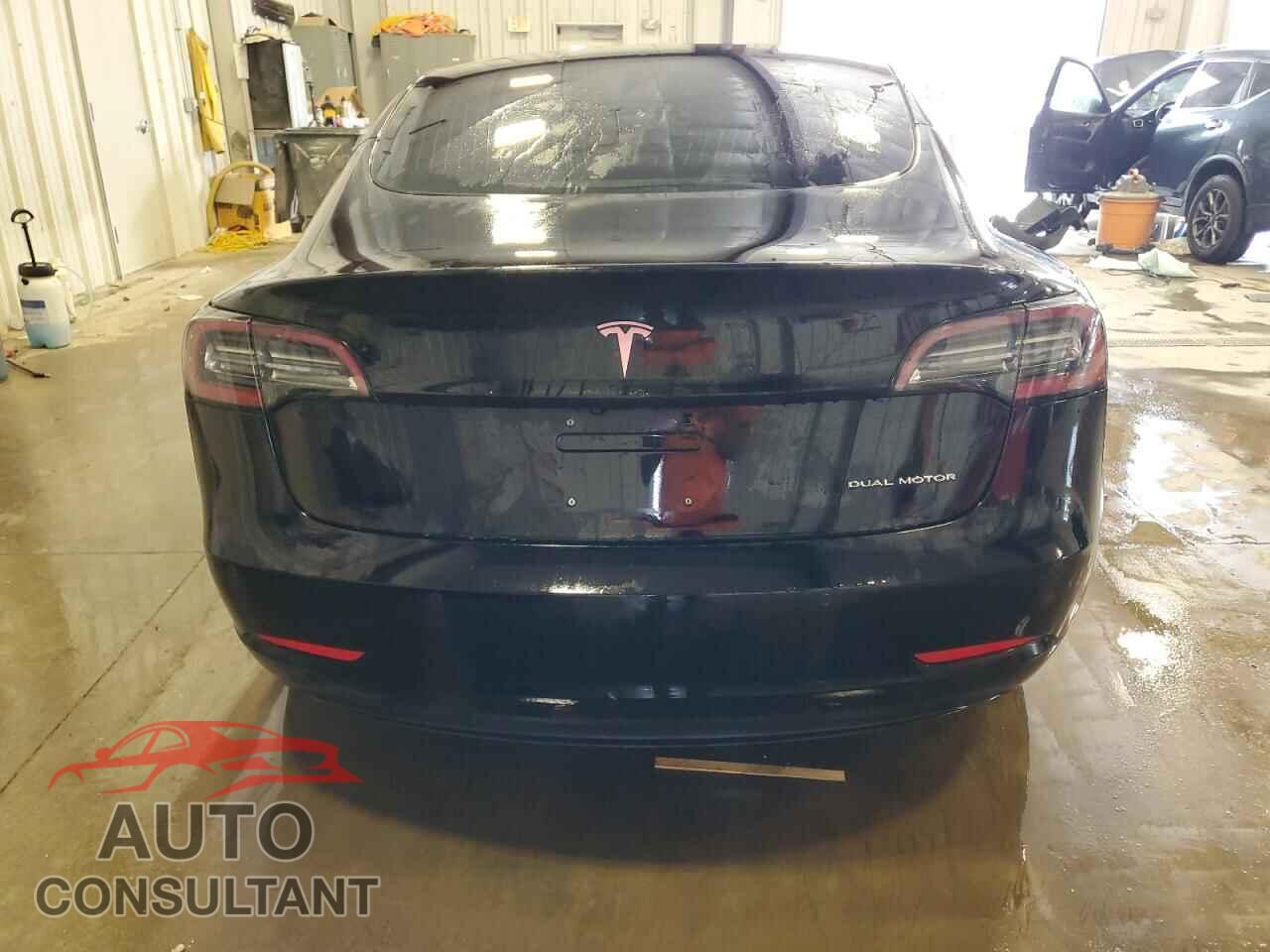 TESLA MODEL 3 2018 - 5YJ3E1EBXJF170545