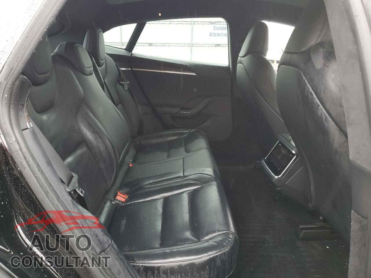 TESLA MODEL S 2022 - 5YJSA1E52NF476405