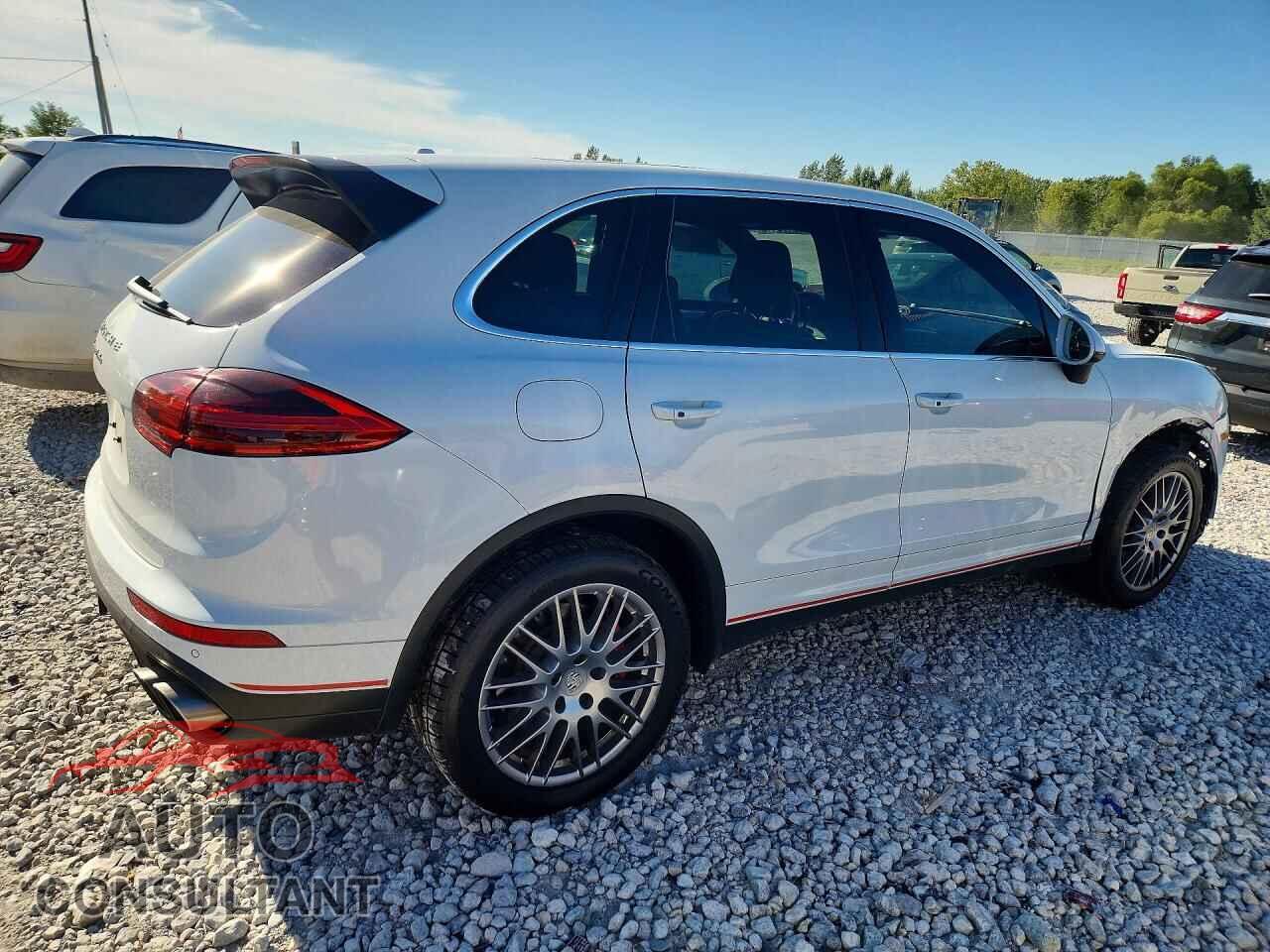 PORSCHE CAYENNE 2015 - WP1AC2A21FLA80731