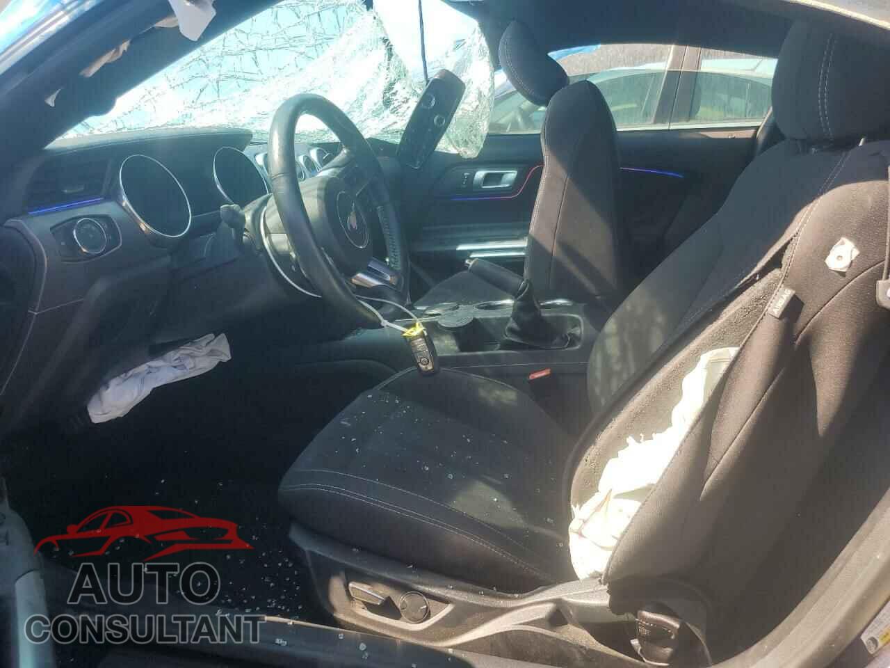 FORD MUSTANG 2018 - 1FA6P8CFXJ5114778