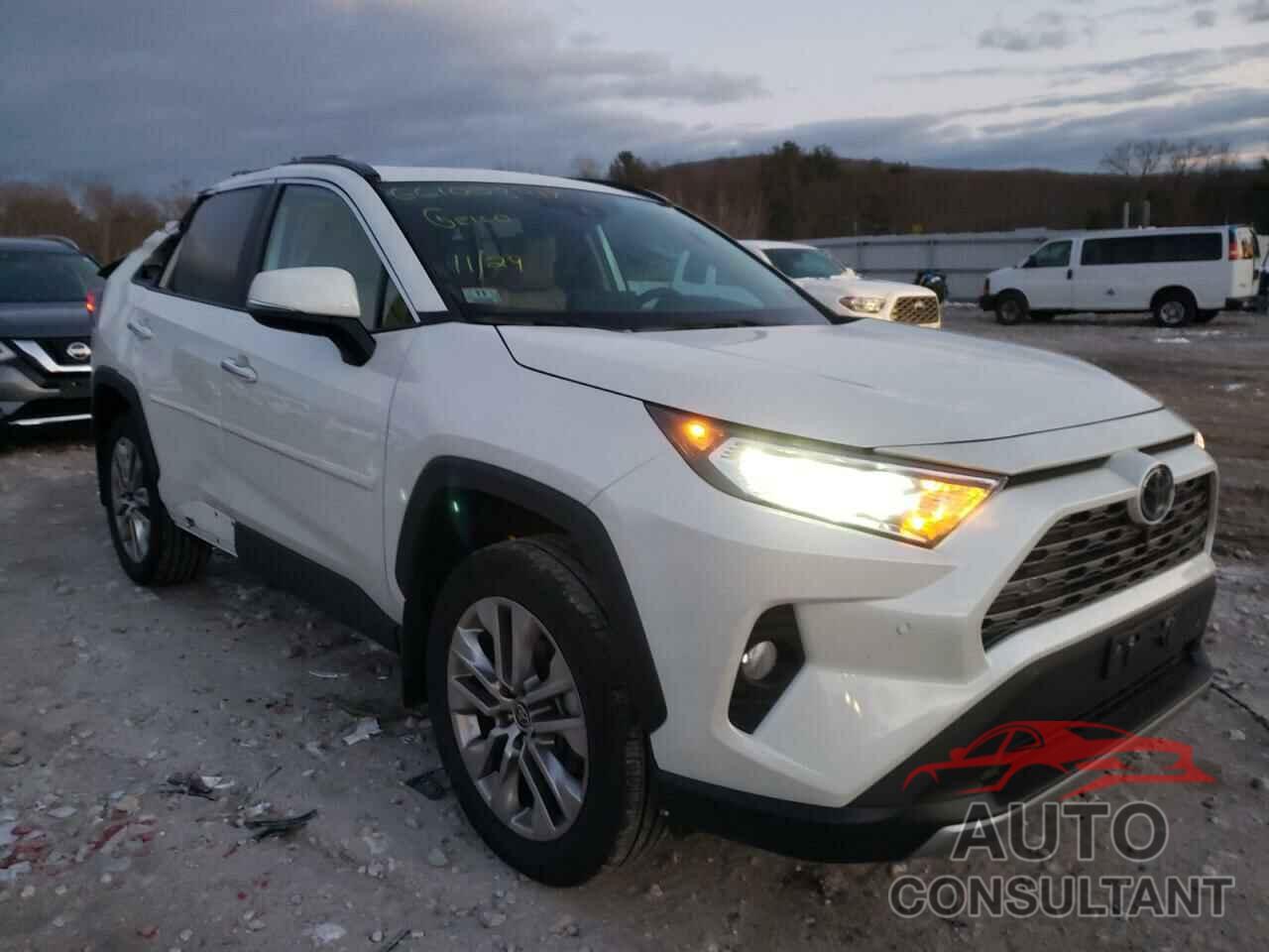 TOYOTA RAV4 2021 - 2T3N1RFV0MW203367