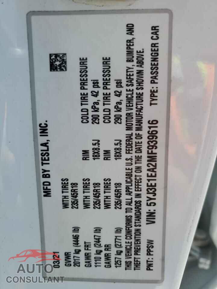 TESLA MODEL 3 2021 - 5YJ3E1EA2MF939616