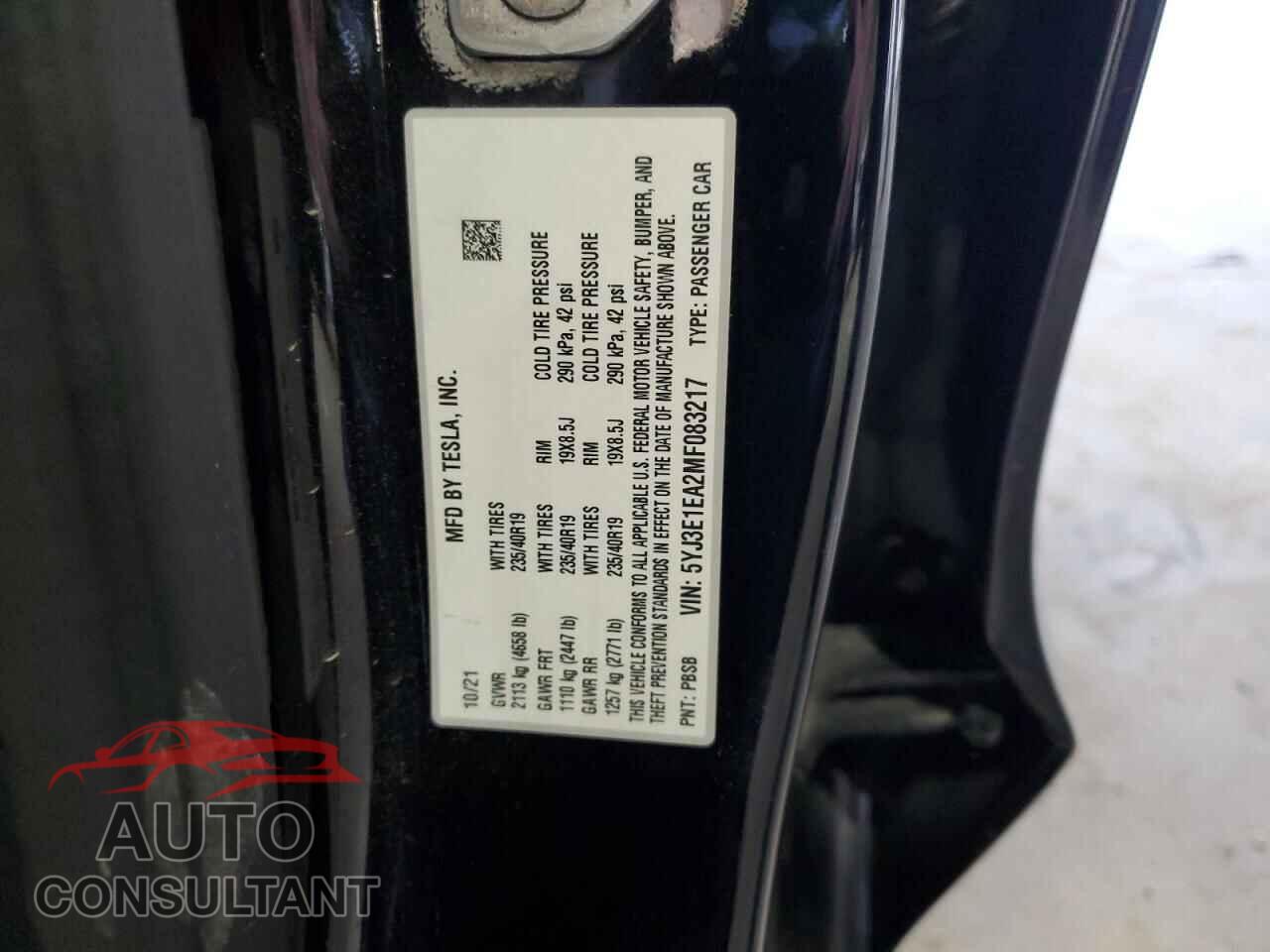 TESLA MODEL 3 2021 - 5YJ3E1EA2MF083217