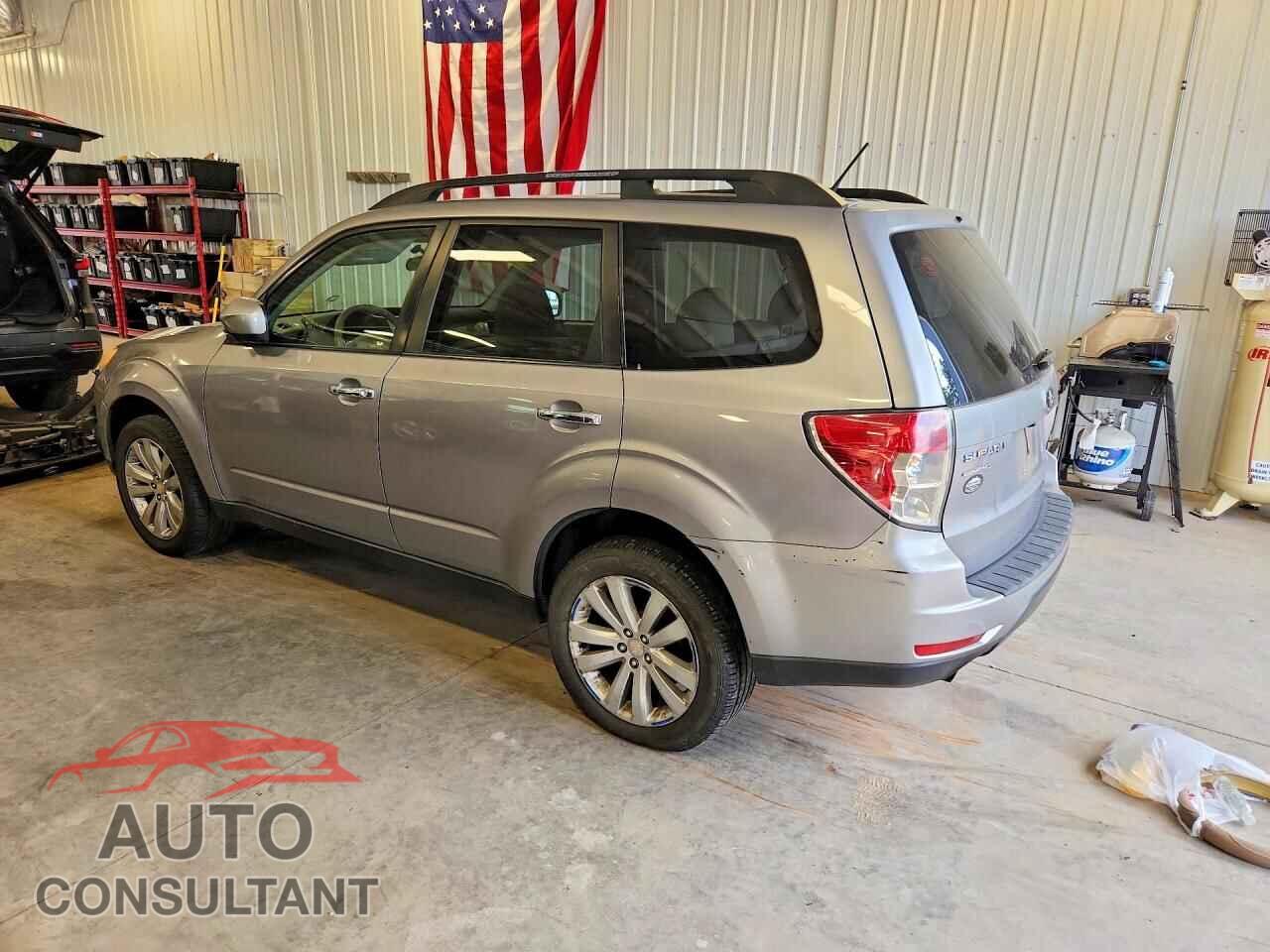 SUBARU FORESTER 2011 - JF2SHBDC3BH742545