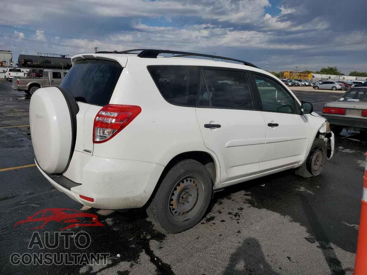 TOYOTA RAV4 2010 - JTMBF4DV8AD031818