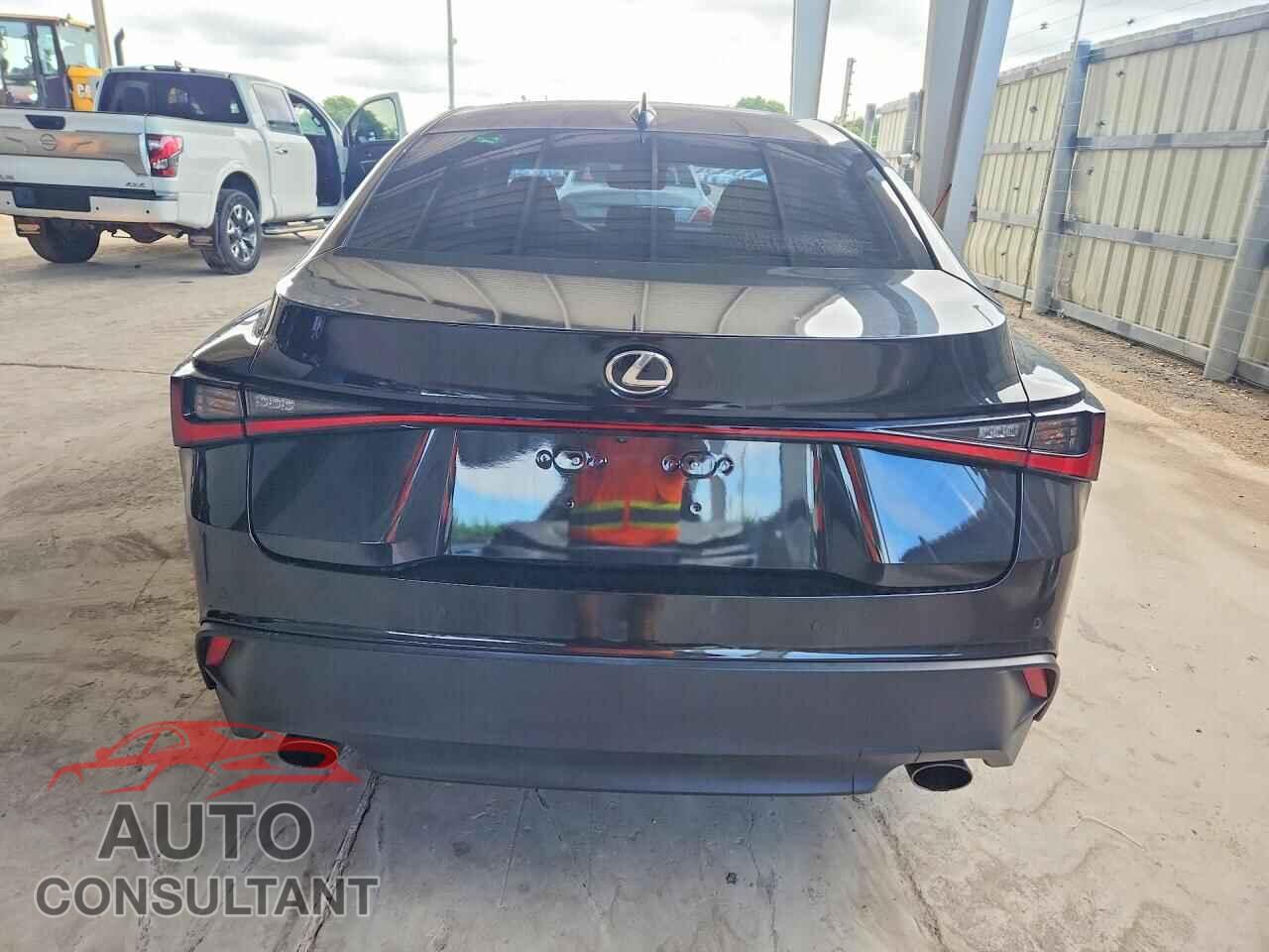 LEXUS IS 2021 - JTHCA1D29M5116557