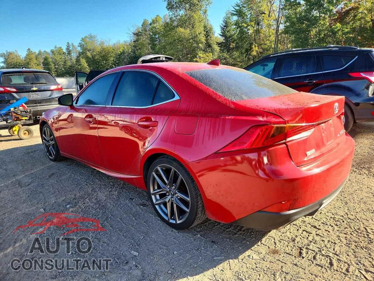 LEXUS IS 2018 - JTHC81D28J5029546