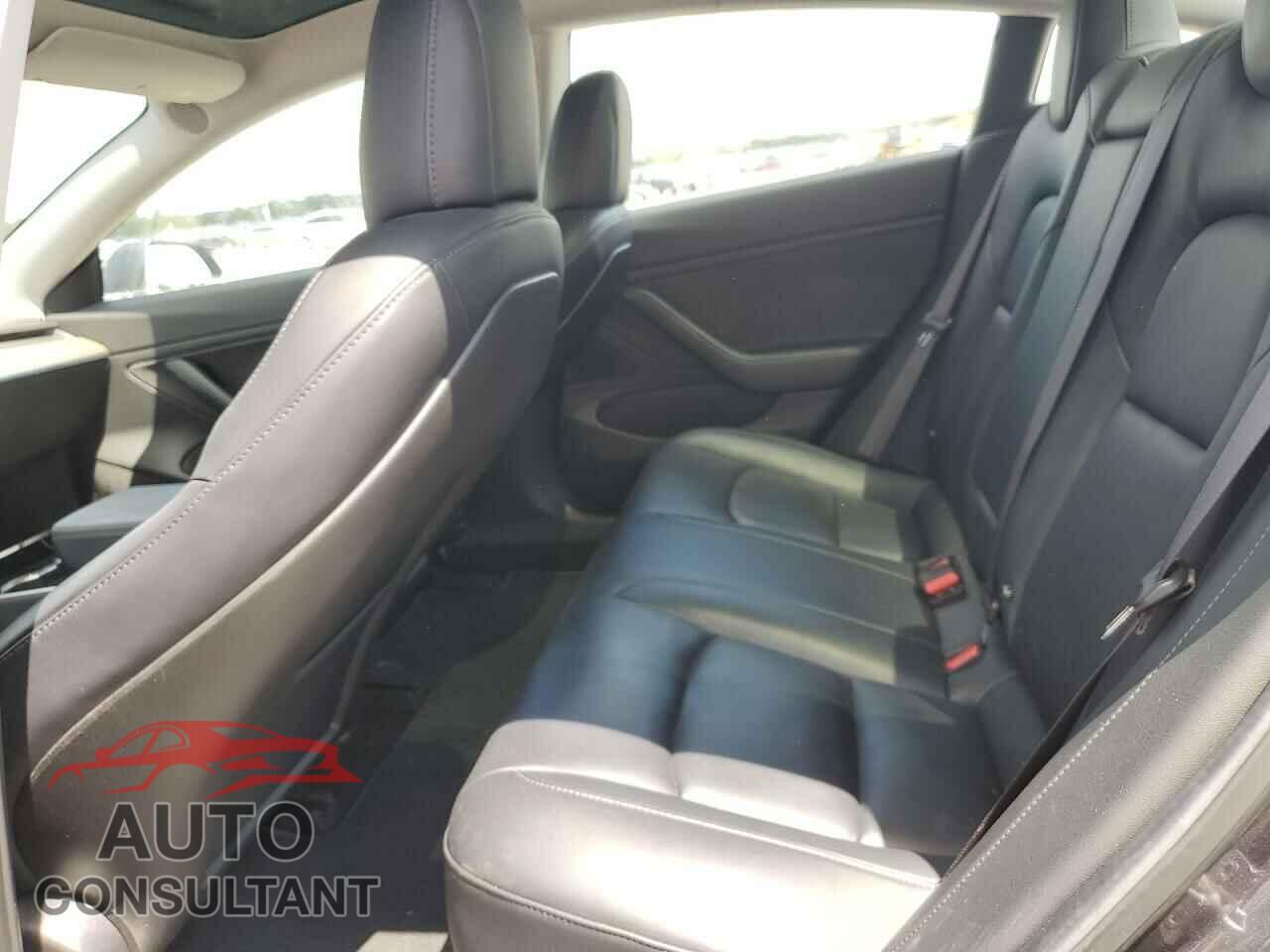 TESLA MODEL 3 2018 - 5YJ3E1EA5JF046478