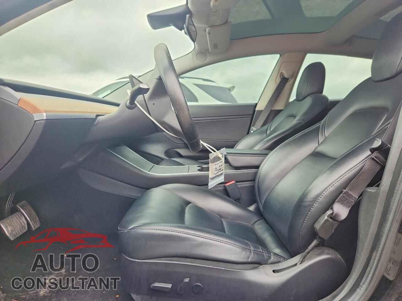 TESLA MODEL 3 2019 - 5YJ3E1EBXKF199920