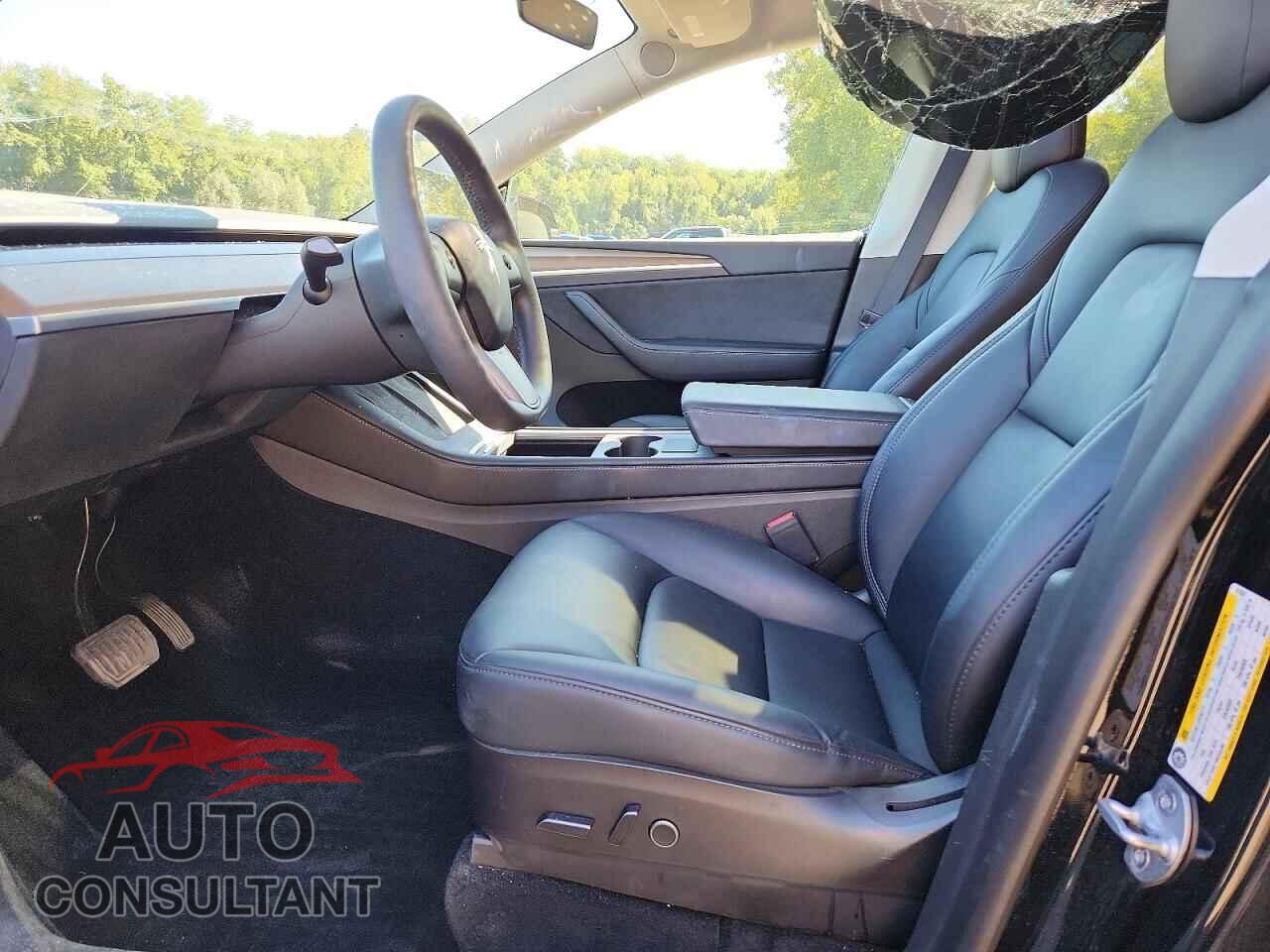TESLA MODEL Y 2023 - 7SAYGDEE3PF613397
