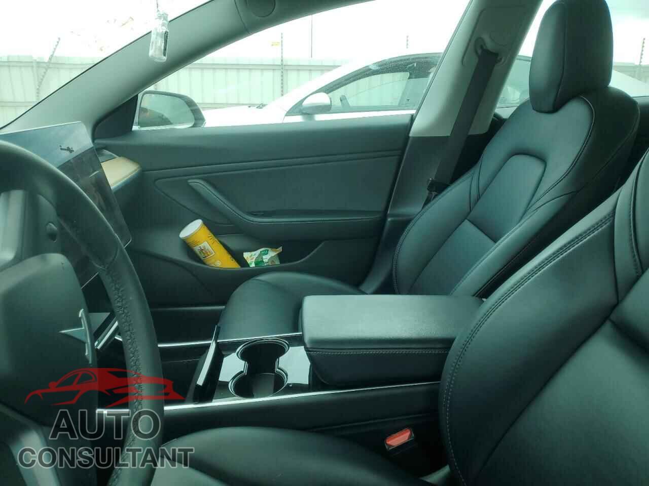 TESLA MODEL 3 2019 - 5YJ3E1EB9KF413277