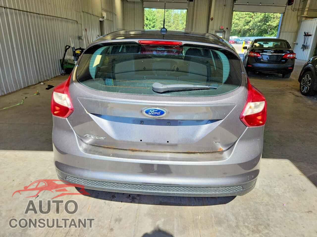 FORD FOCUS 2014 - 1FADP3K27EL377546
