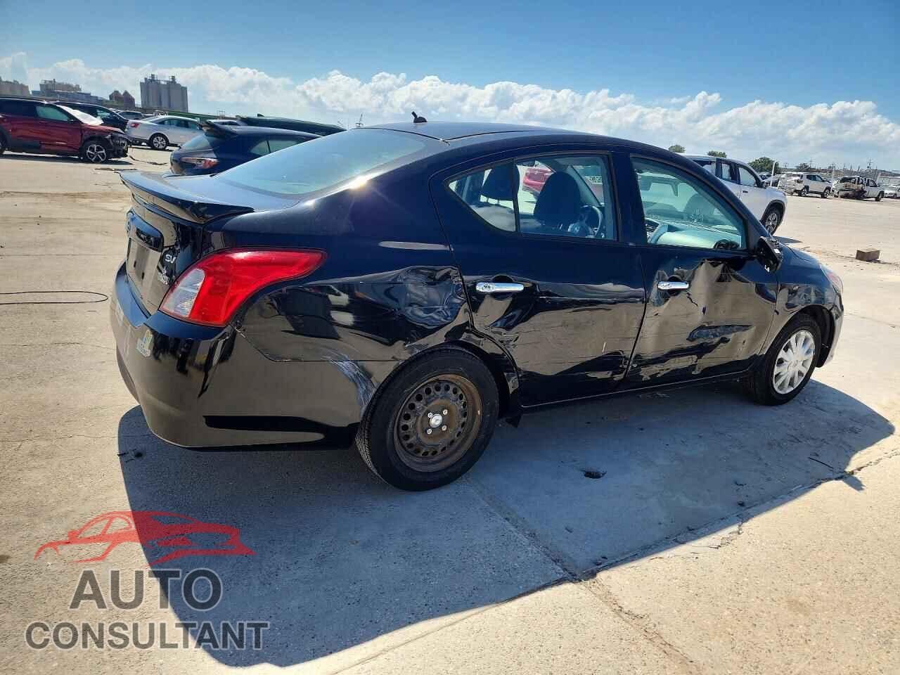 NISSAN VERSA 2017 - 3N1CN7AP3HL814454