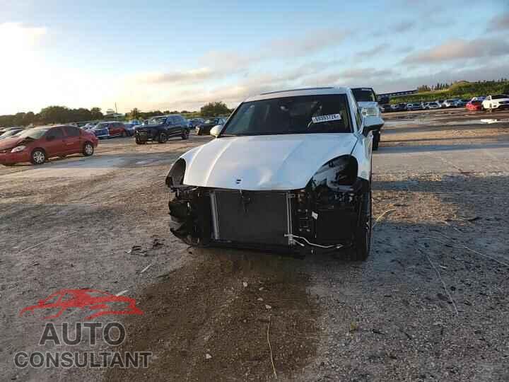 PORSCHE CAYENNE 2023 - WP1AA2AY9PDA02252