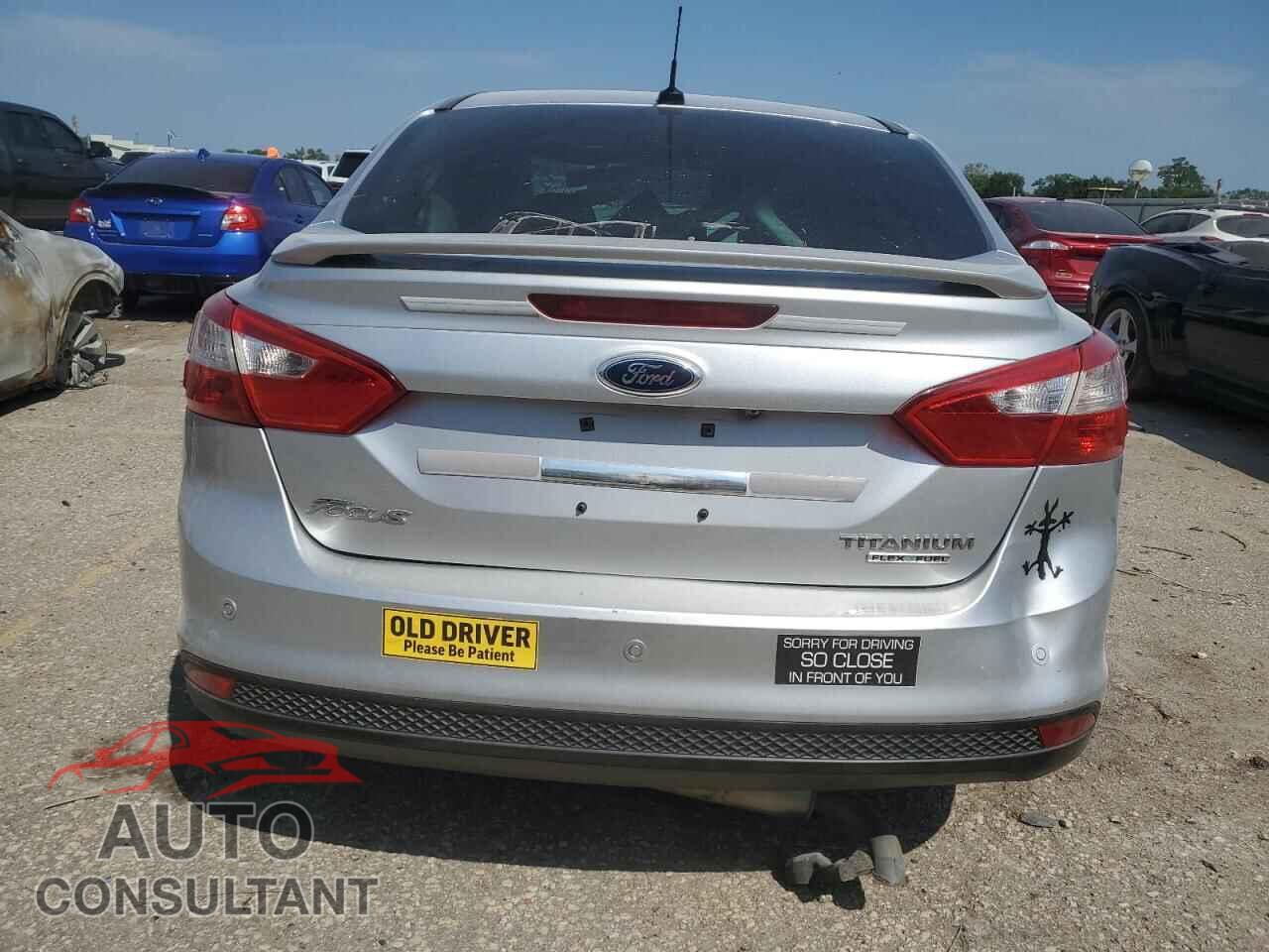 FORD FOCUS 2013 - 1FADP3J26DL334543