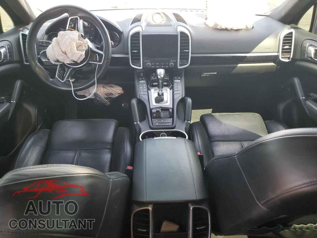 PORSCHE CAYENNE 2017 - WP1AA2A2XHKA86672