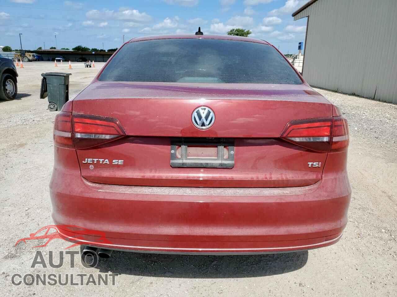 VOLKSWAGEN JETTA 2018 - 3VWDB7AJ5JM228972