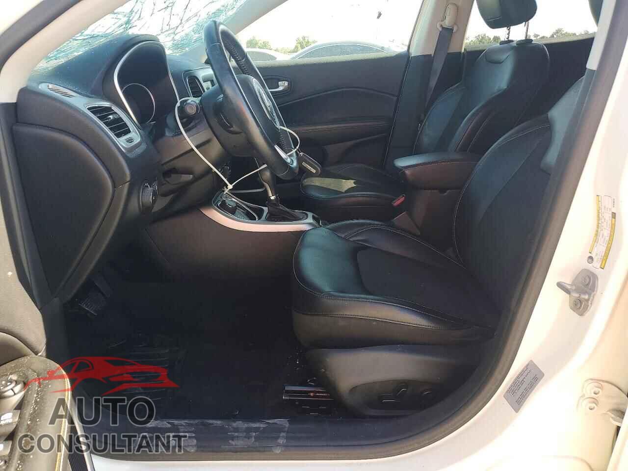 JEEP COMPASS 2017 - 3C4NJDBB1HT628012
