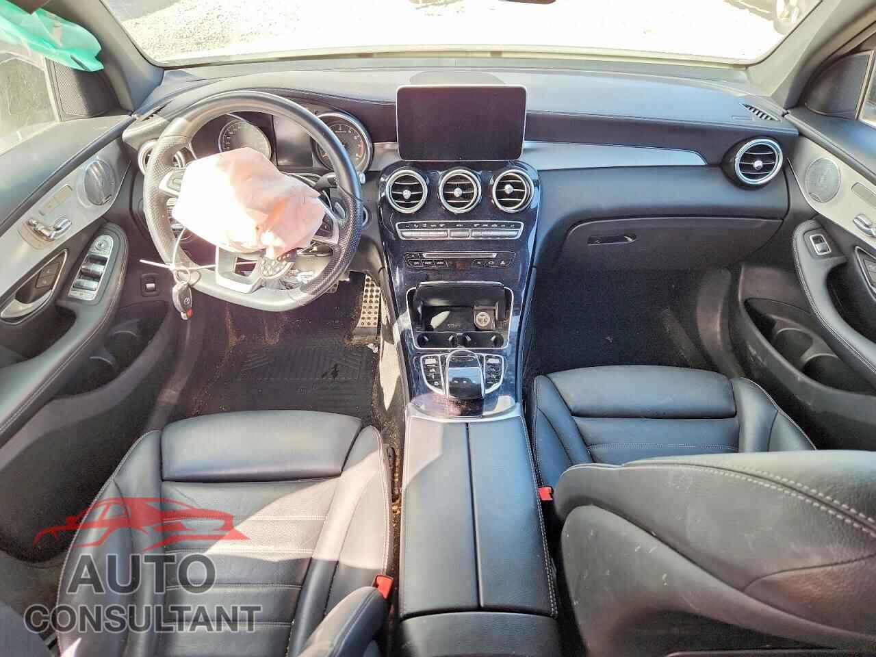 MERCEDES-BENZ GLC-CLASS 2017 - WDC0G6EB4HF165352