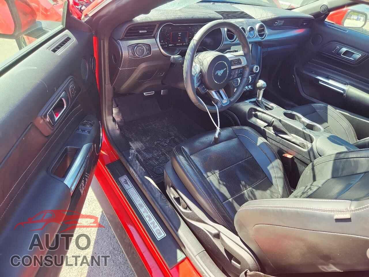 FORD MUSTANG 2020 - 1FA6P8CF2L5176307