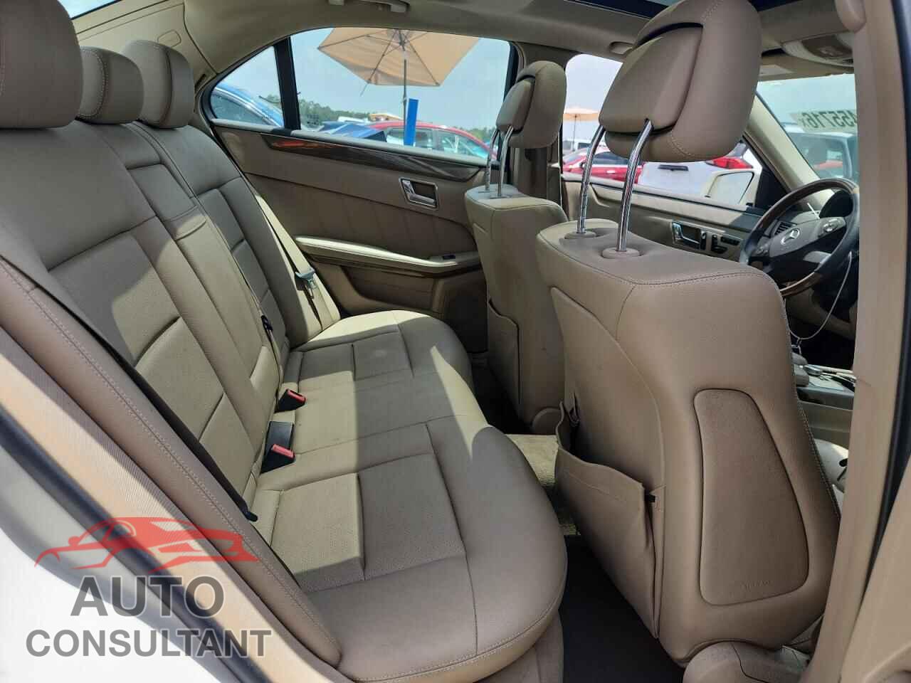 MERCEDES-BENZ E-CLASS 2011 - WDDHF8HB7BA349021