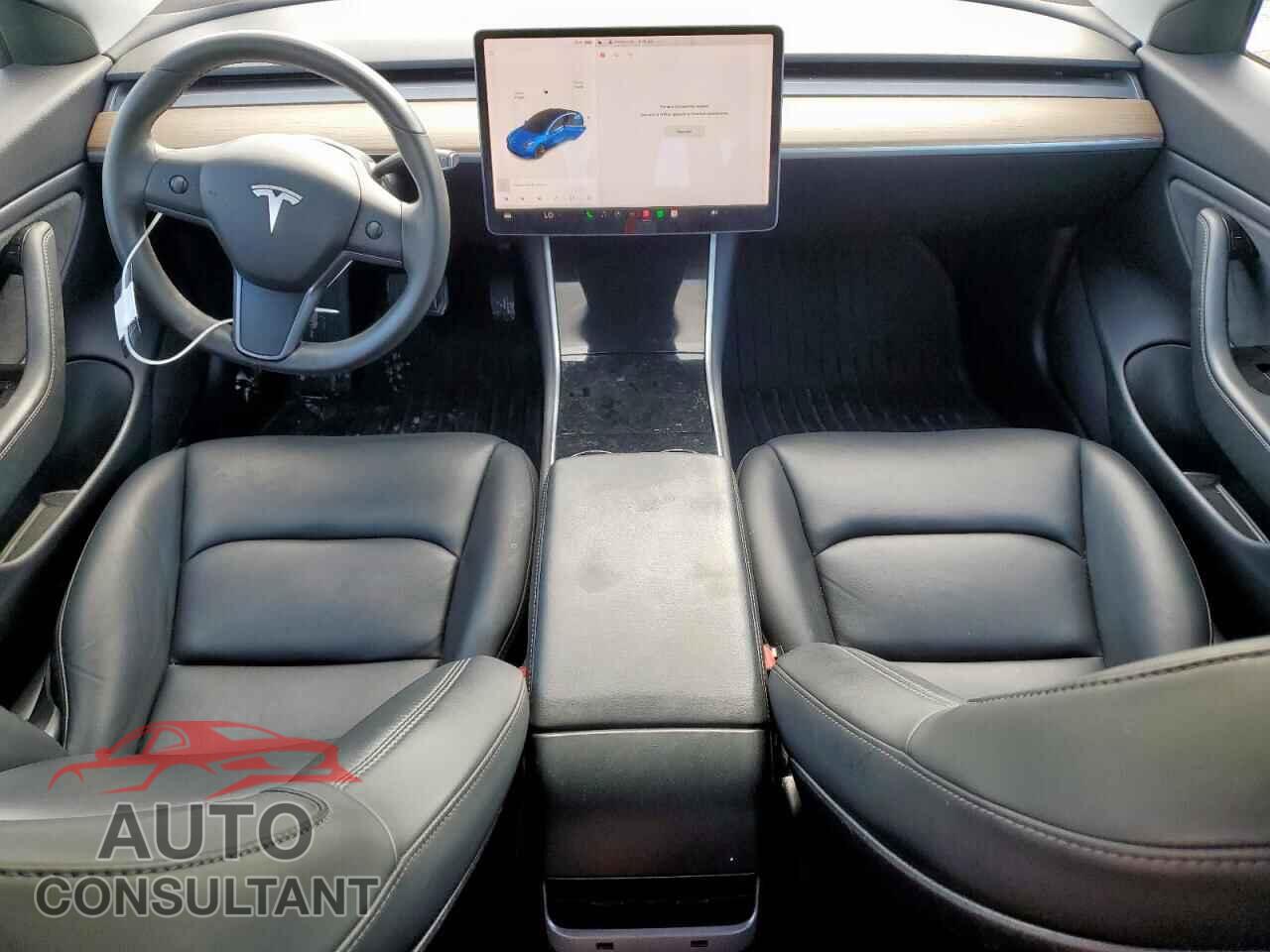 TESLA MODEL 3 2019 - 5YJ3E1EA8KF411897