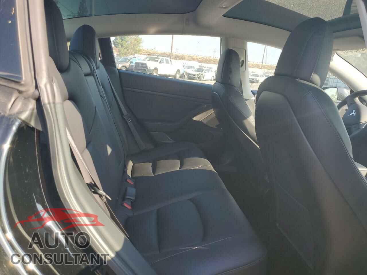 TESLA MODEL 3 2020 - 5YJ3E1EA6LF643772