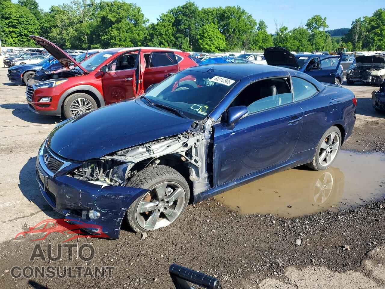 LEXUS IS 2011 - JTHFF2C28B2520082