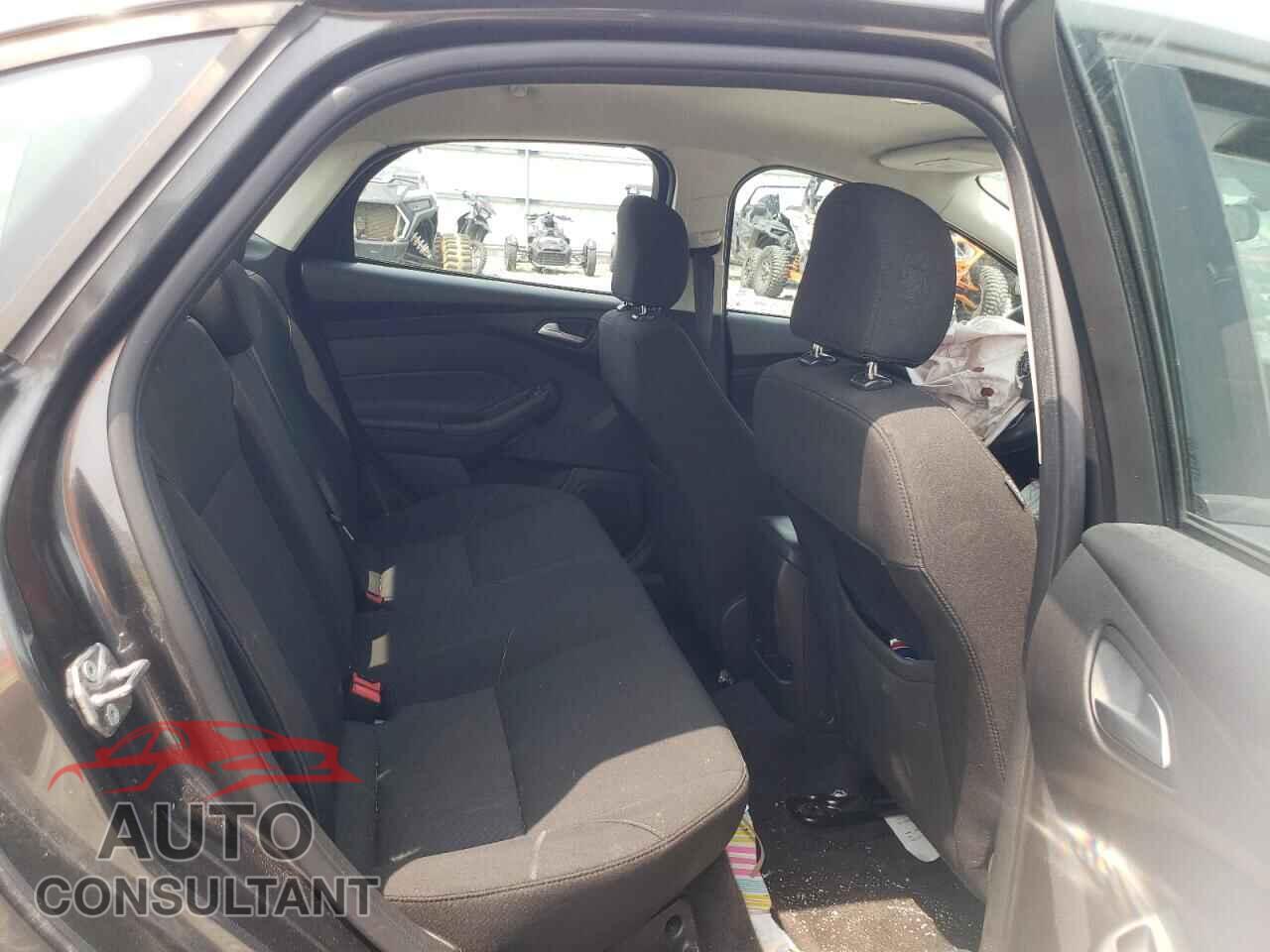 FORD FOCUS 2017 - 1FADP3F24HL304830