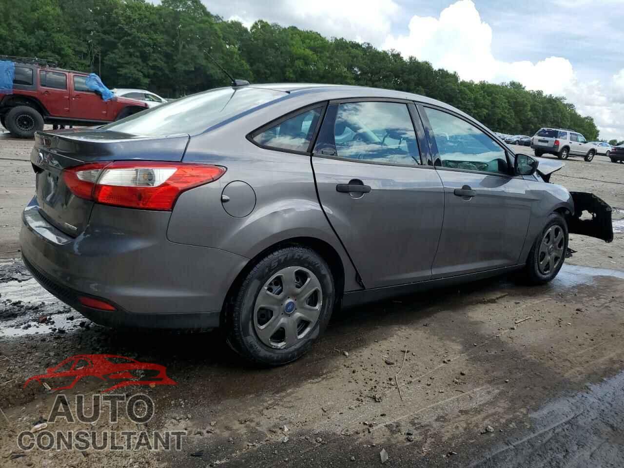 FORD FOCUS 2013 - 1FADP3E26DL330972