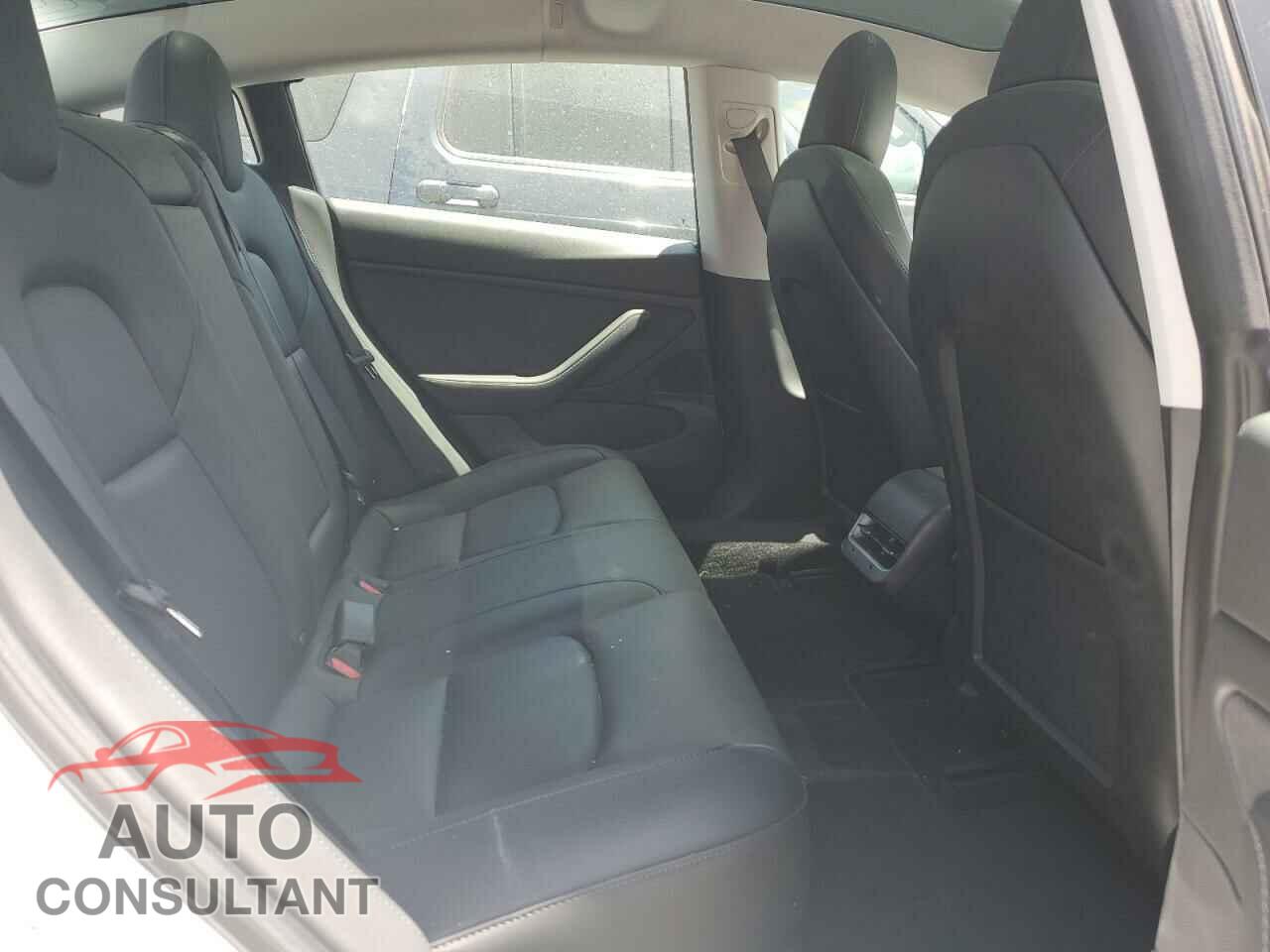 TESLA MODEL 3 2019 - 5YJ3E1EB5KF191479