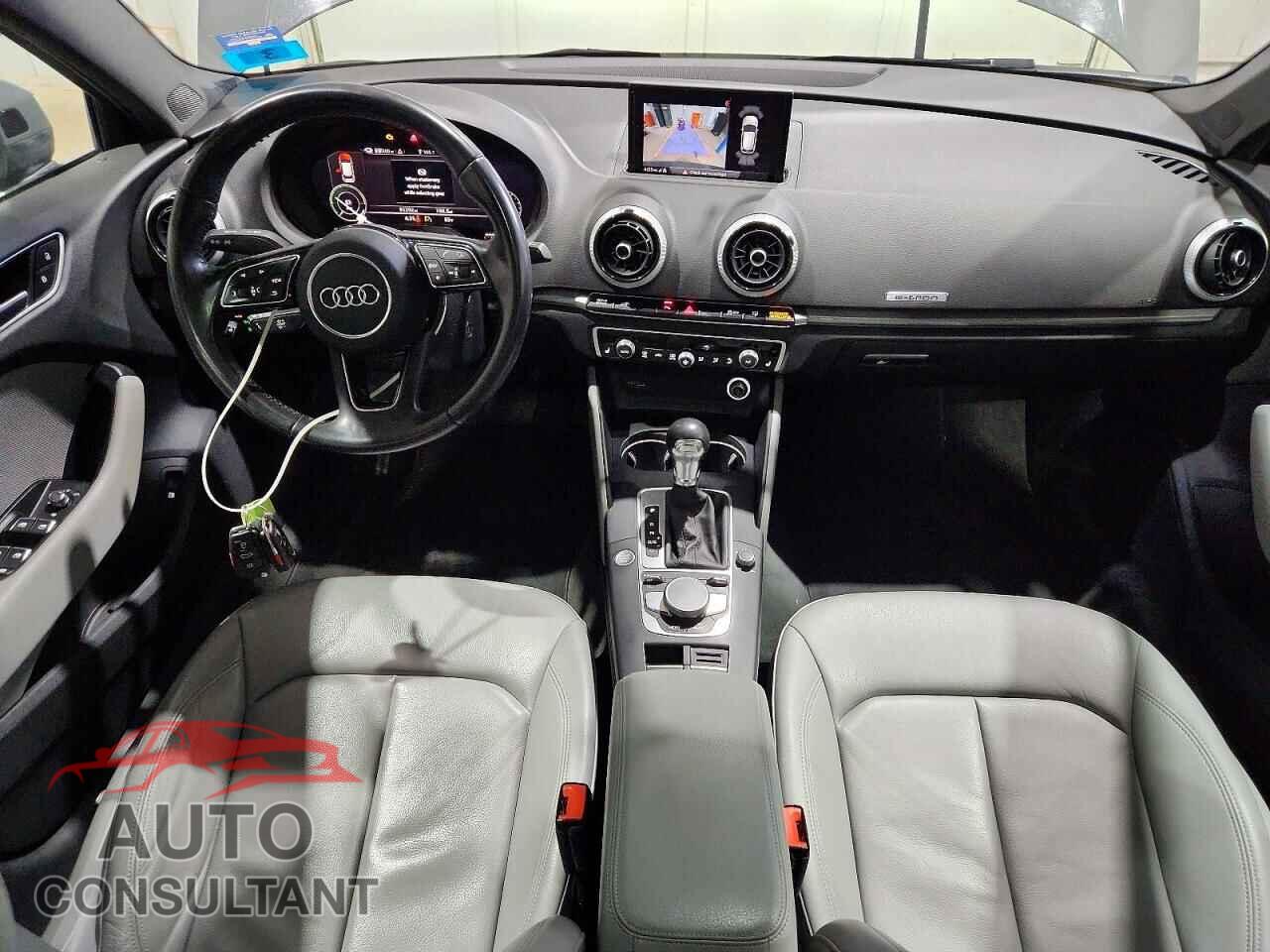 AUDI A3 2017 - WAUTPBFF3HA088321