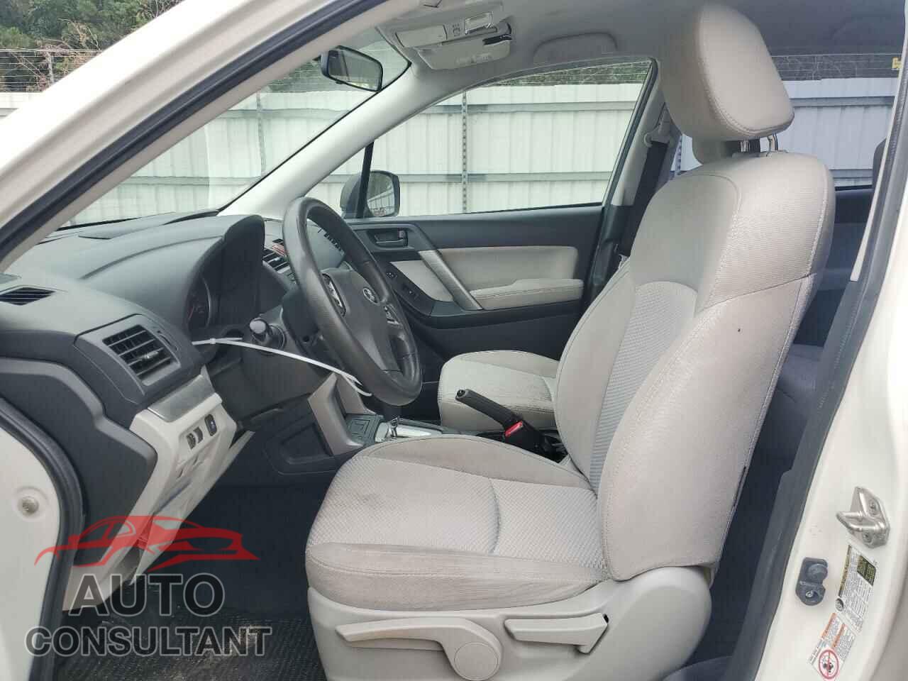 SUBARU FORESTER 2015 - JF2SJAAC8FH832329