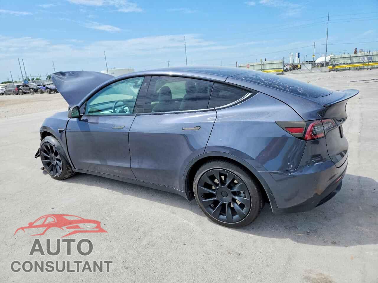 TESLA MODEL Y 2023 - 7SAYGAEE5PF661305