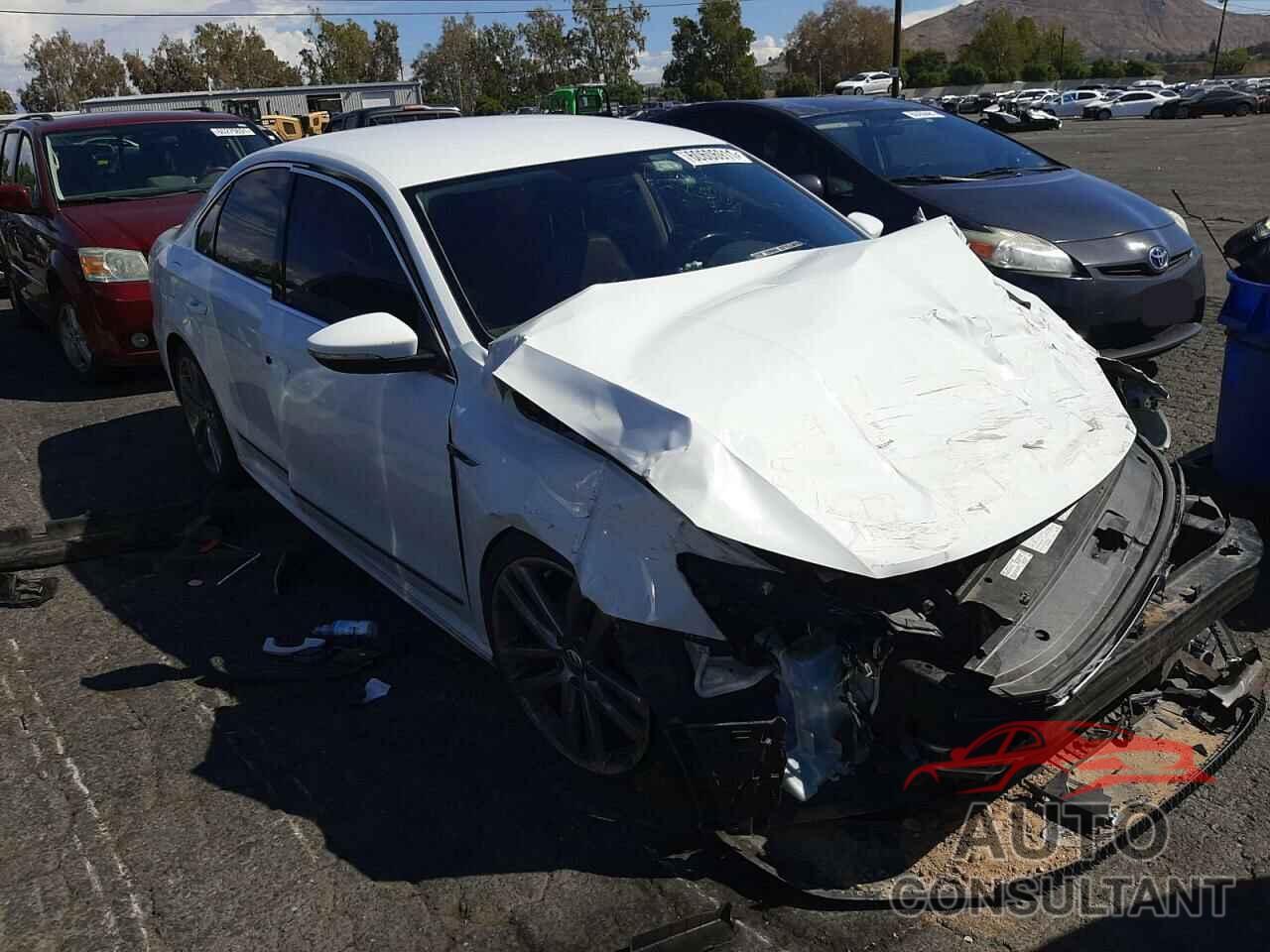 VOLKSWAGEN PASSAT 2017 - 1VWDT7A30HC026275