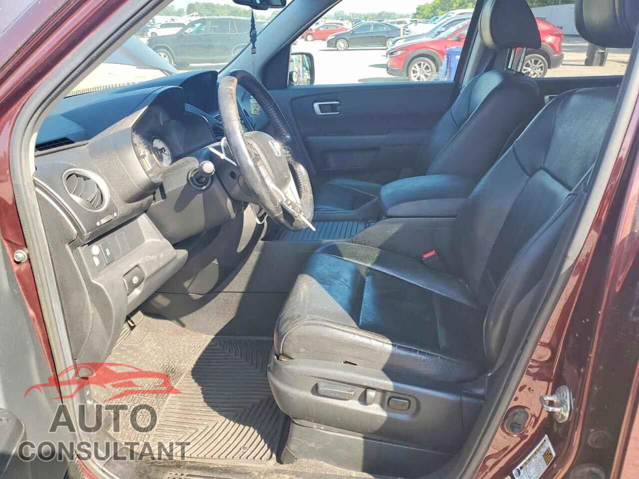 HONDA PILOT 2012 - 5FNYF4H58CB051034
