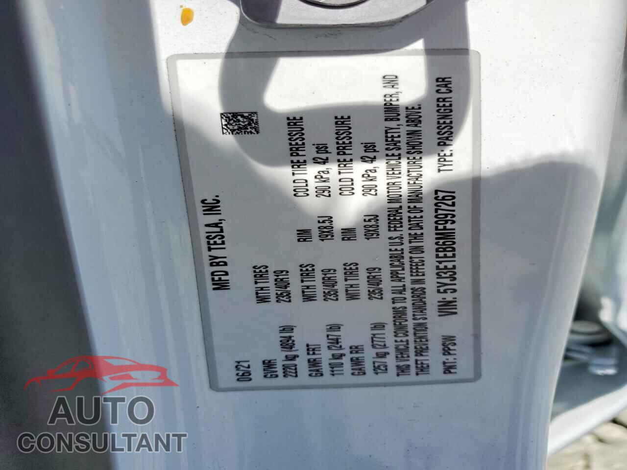 TESLA MODEL 3 2021 - 5YJ3E1EB6MF997267