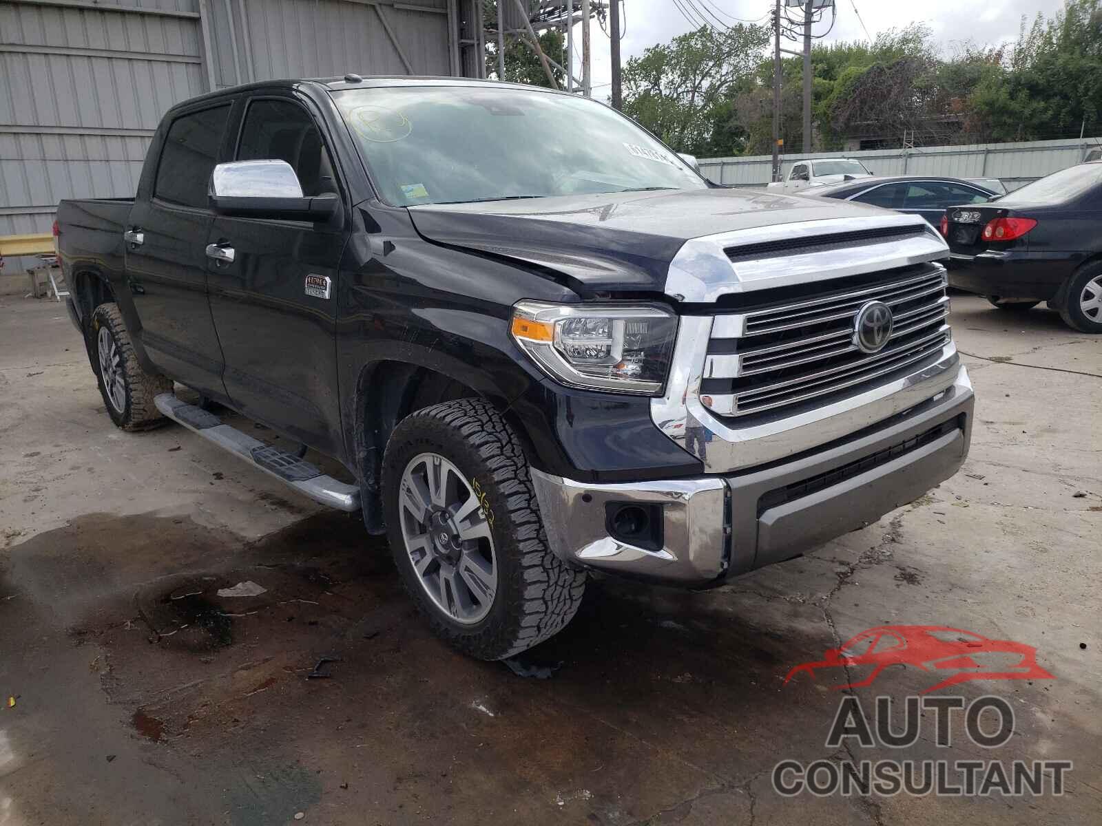 TOYOTA TUNDRA 2018 - 5TFAW5F1XJX774748